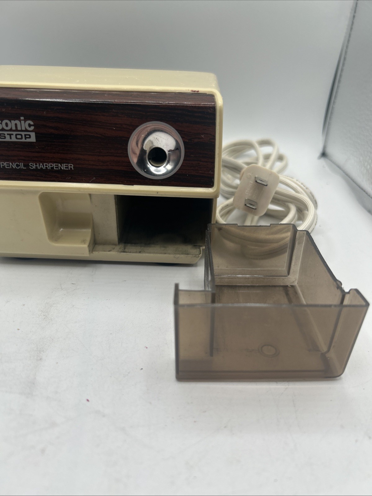 Vintage Panasonic Pencil Sharpener Auto Stop Electric Beige Model KP110 TESTED