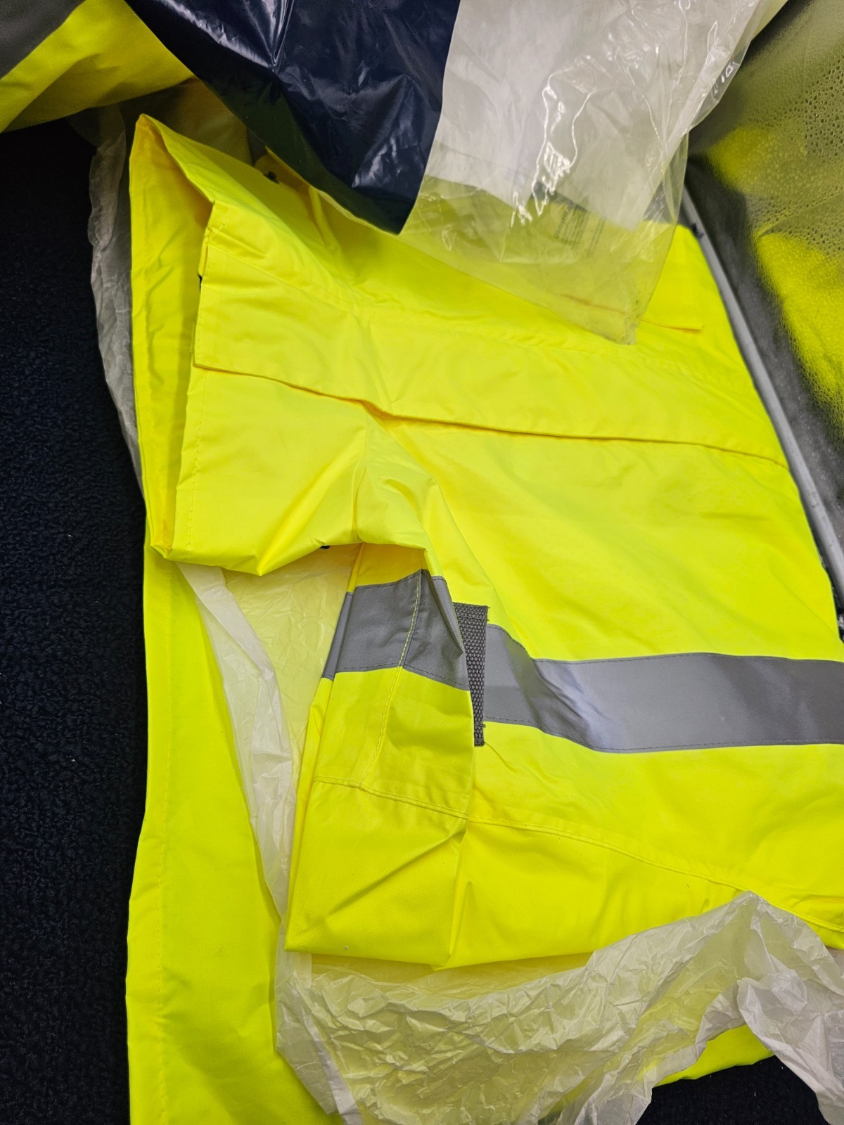 Olympia S6-103 LL/XL High-Visibility Rain Suit ANSI Class 3 Lime/Black