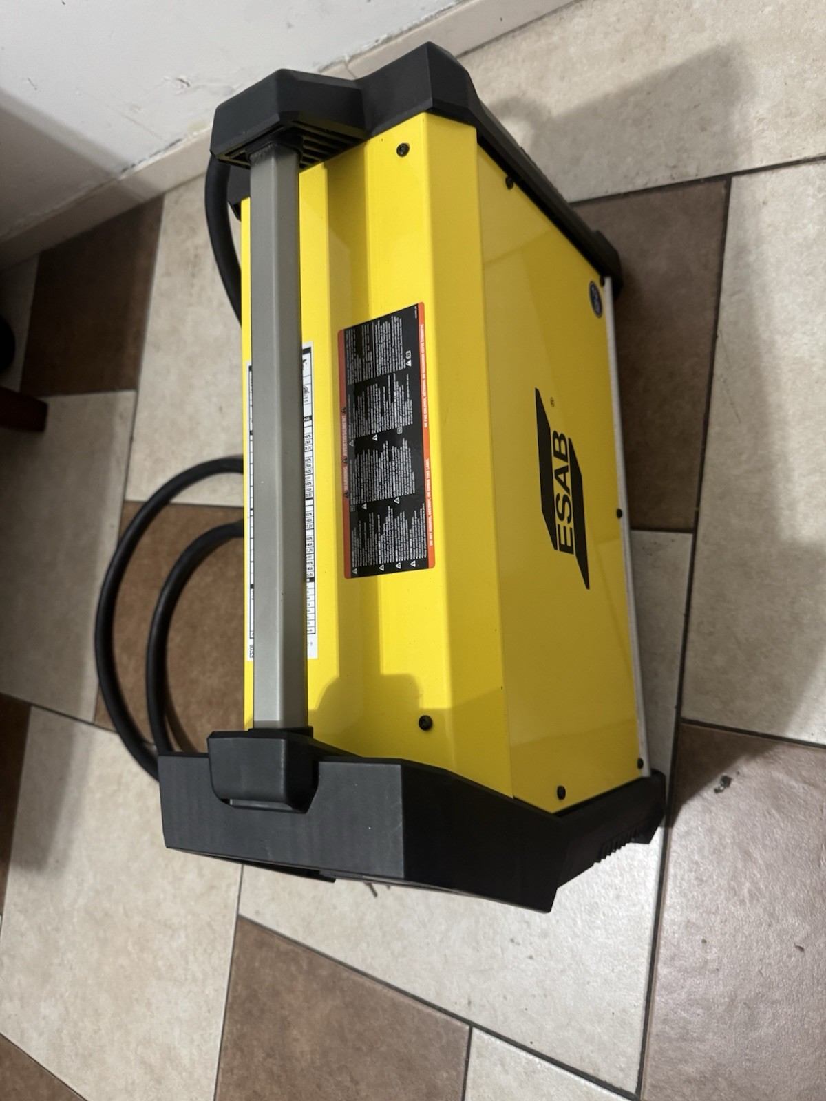Esab Warrior 300i Cc/cv,single And 3 Phase Multiprocess Welder