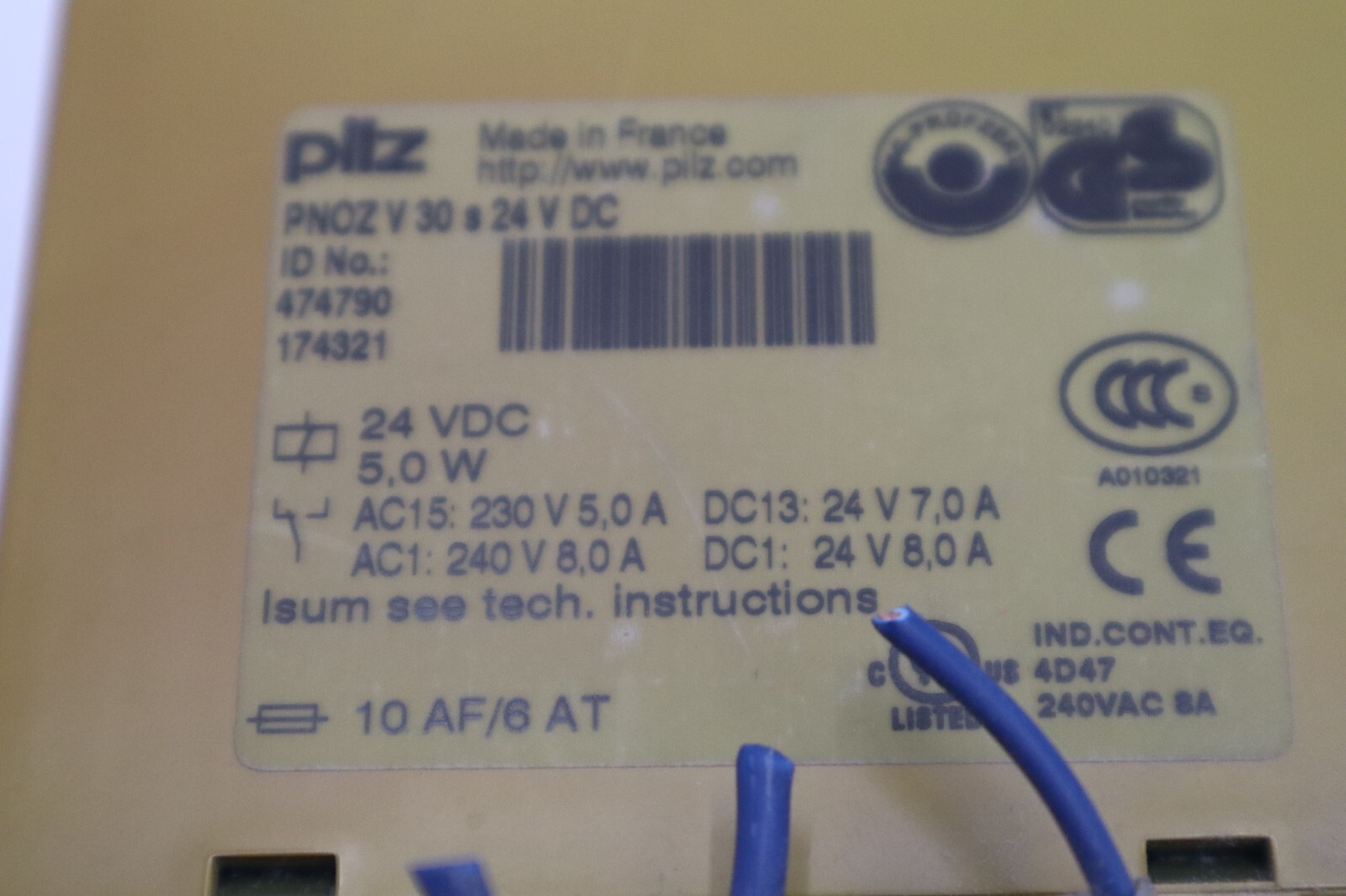 PILZ SAFETY RELAY 474790 PNOZ V 30S 24 V DC PNOZV30S24VDC STOCK L-453C