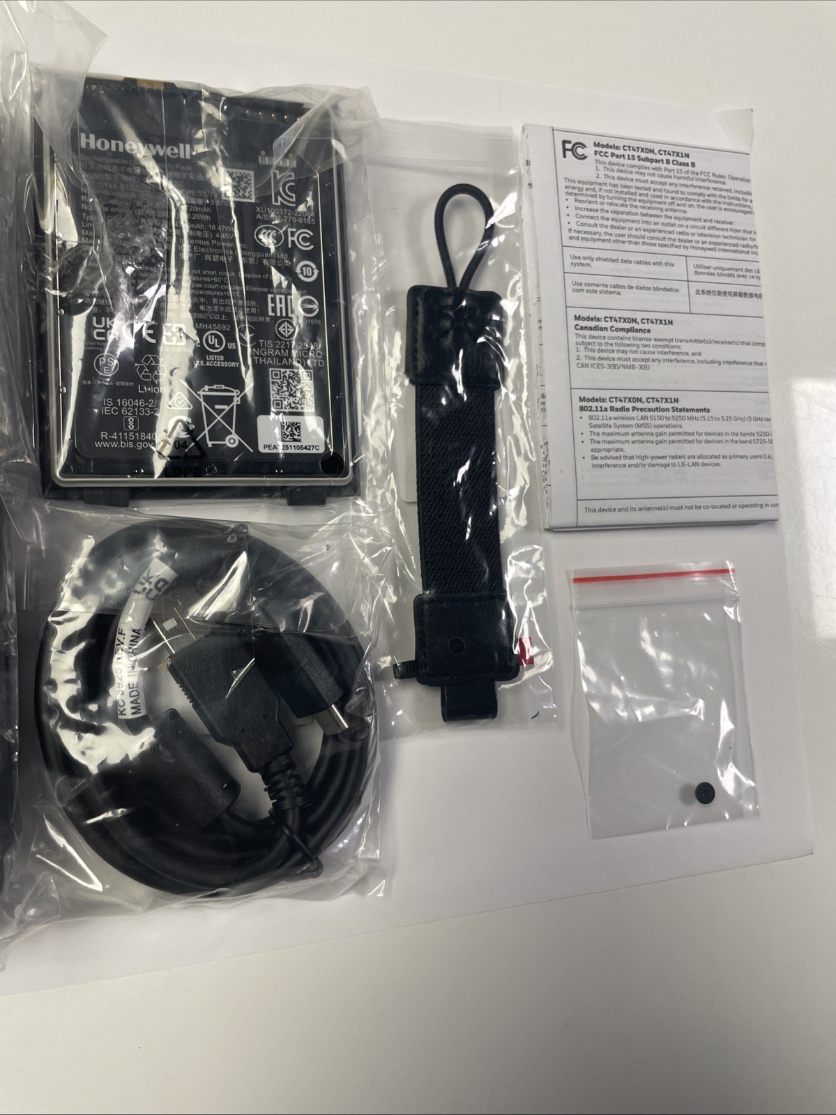 Honeywell CT47X0N3ED100G CT47 Wi-Fi 6E 5.5″ Handheld Terminal with FlexRange XLR