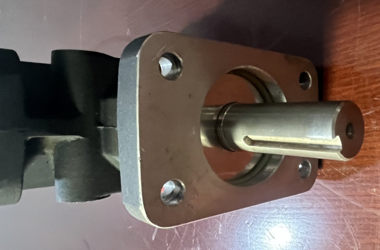 Crown C208806 GC 3/4″ 2-Way 90 Deg Gear Drive (Box 26-041)