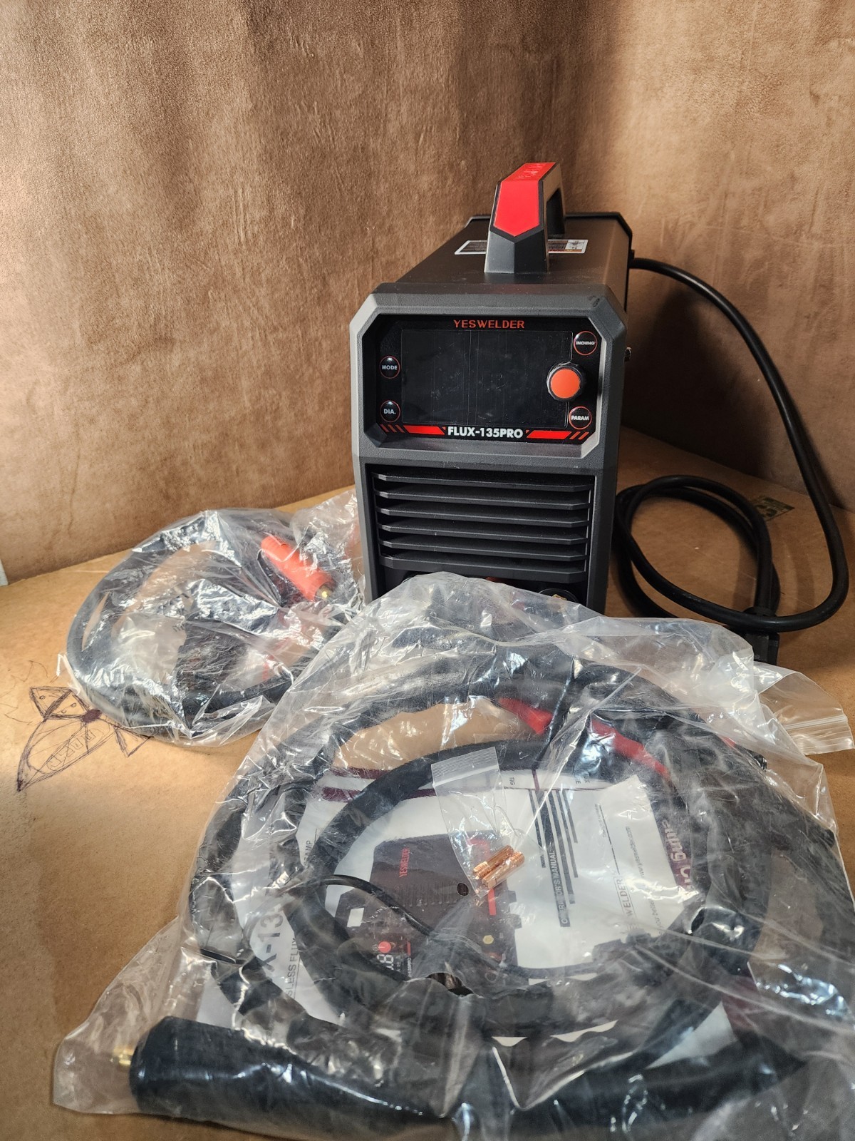 YESWELDER FLUX-135PRO Flux Core MIG Welder & Lift TIG Torch, 135Amp 110V Flux