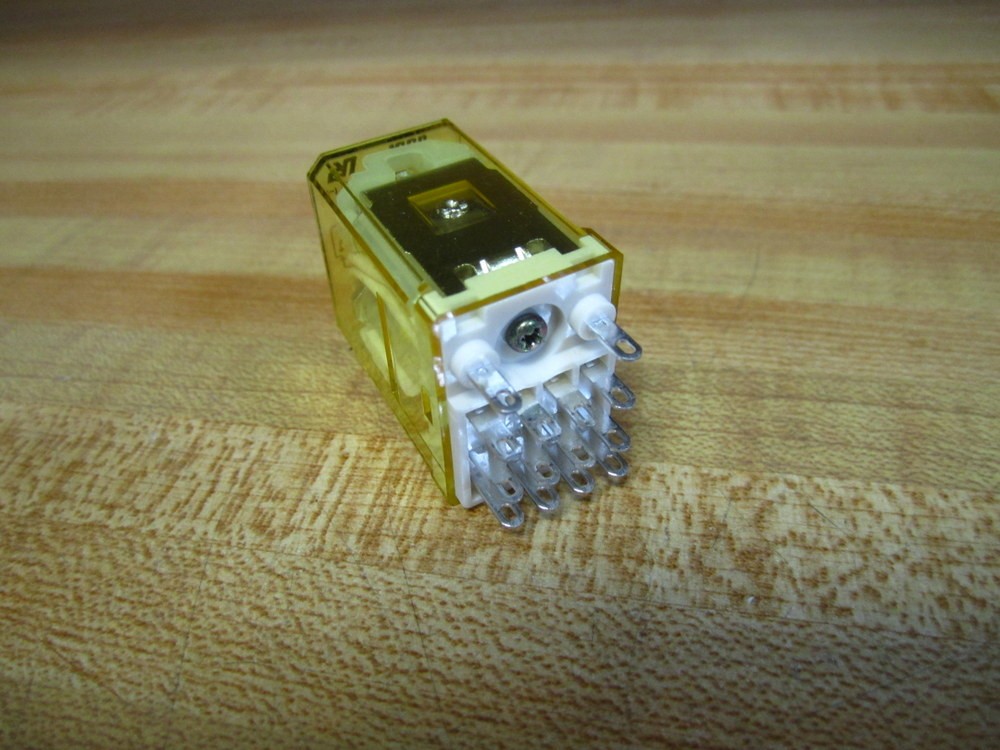 IDEC RY4S-ULC-AC120V Relay RY4S-ULC-120V AC