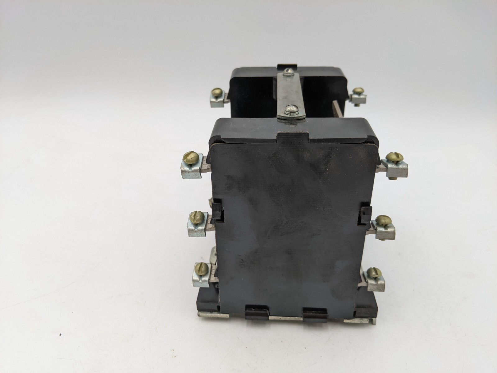 Cutler-Hammer 9575H2018 Relay 6 Normally Open 600V 10A Coil 208/220V 60 Cycles