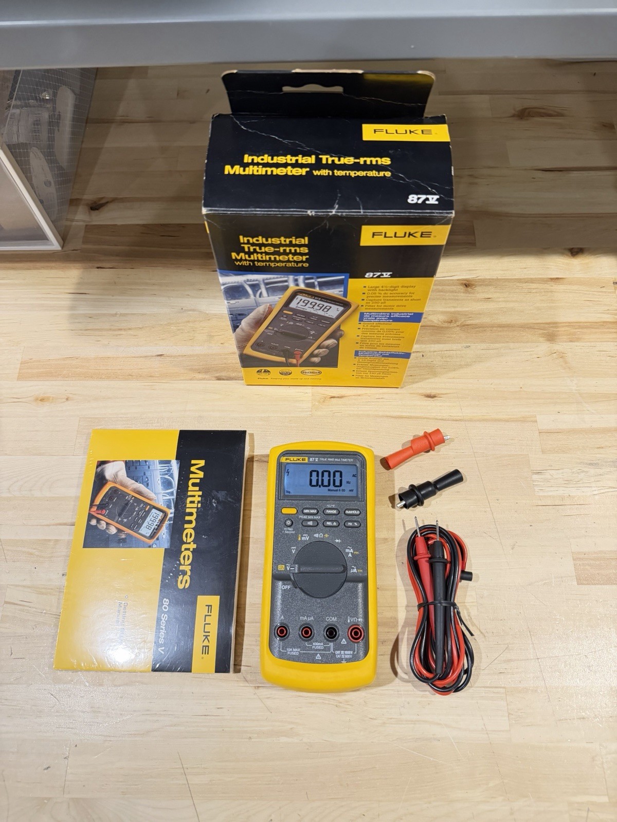 FLUKE 87V TRUE RMS MULTIMETER W/ LEADS (TESTED) SHIPS FAST