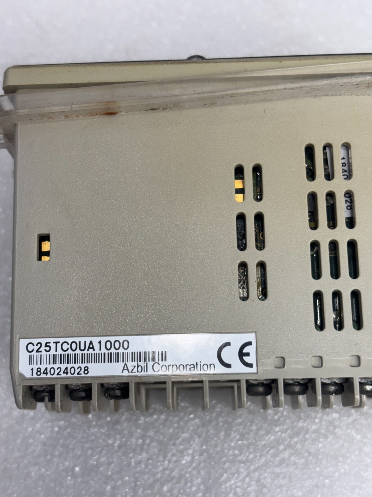 AZBIL SDC25 C25TC0UA1000 Single Loop Controller AC100-240V 50/60Hz 12VA 0-20mA