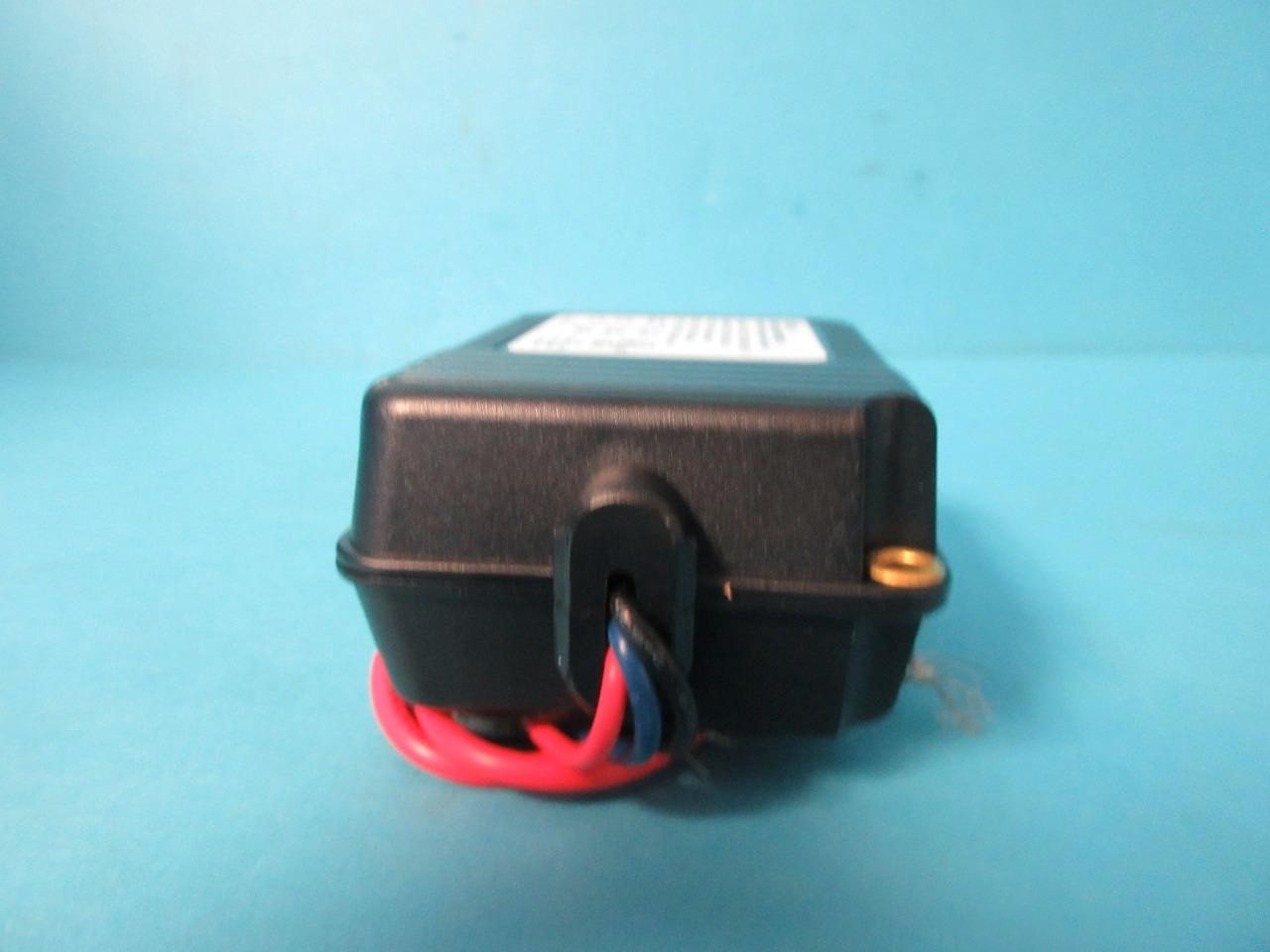 HUBBELL CU300A H-MOSS CONTROL UNIT 100-277 VAC 50/60HZ 6.5W POWER OUTPUT 24VDC