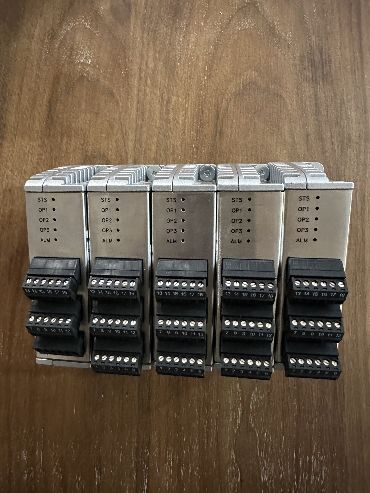 NEW Open Box- Red Lion Graphite Option