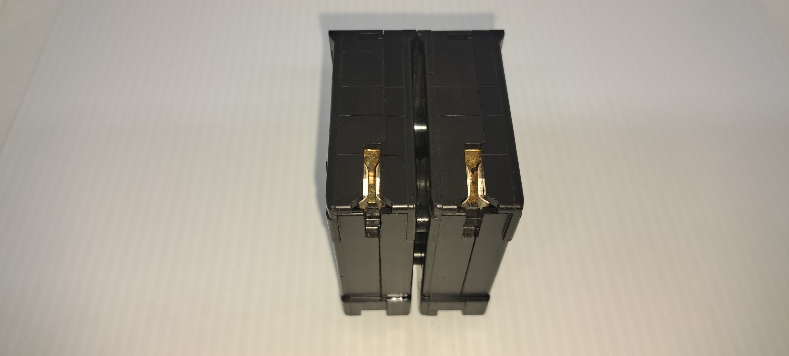 SQUARE D HOM230 30 AMP 2 POLE 240 VOLT CIRCUIT BREAKER TYPE HOM