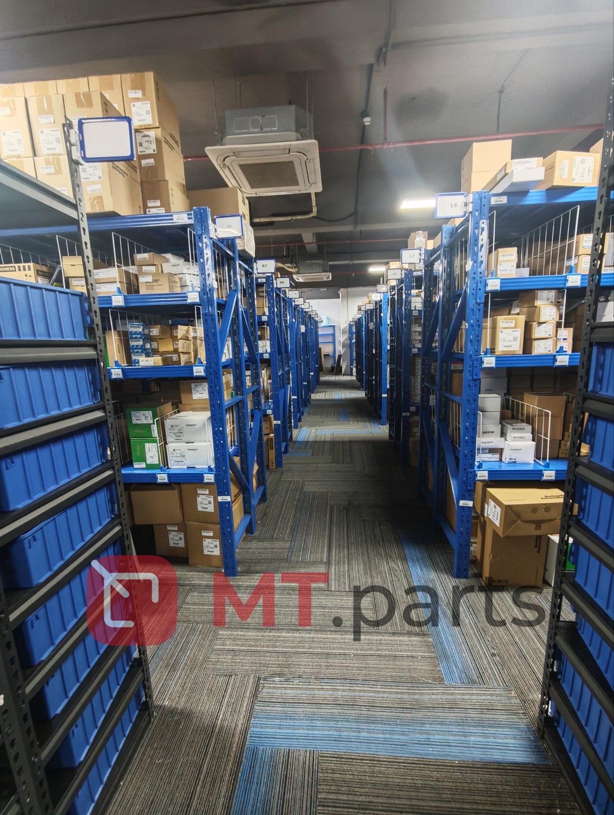 1 PC TM251MESE New in box Schneider