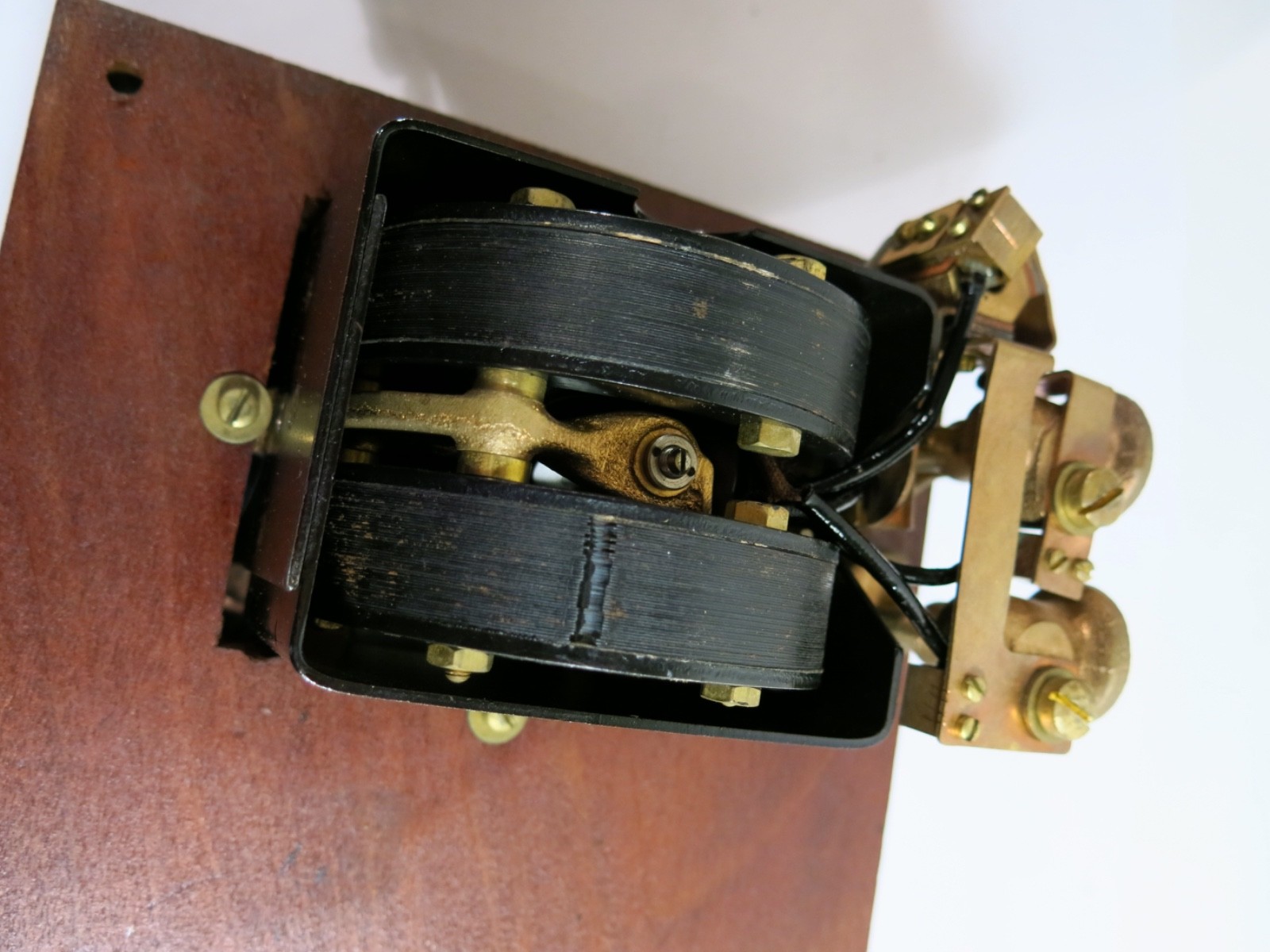 Vintage 1929 GE Alternating Current Ammeter — Type P-3 — Refinished Mahogany Box
