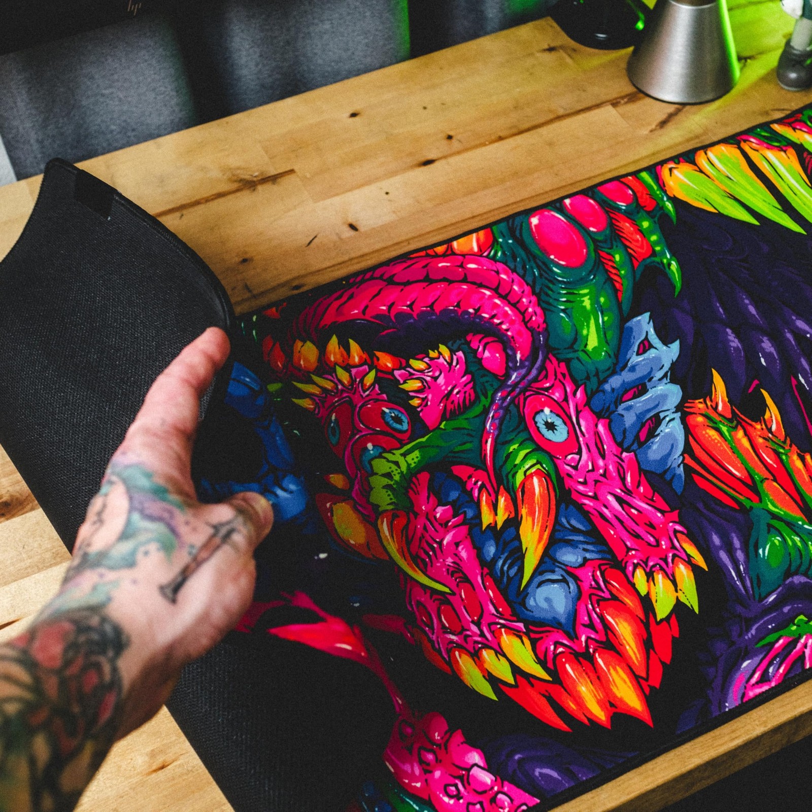 META PCS – Hyperbeast Extended Gaming Mousepad – 35.4″ x 15.7″, Full-color