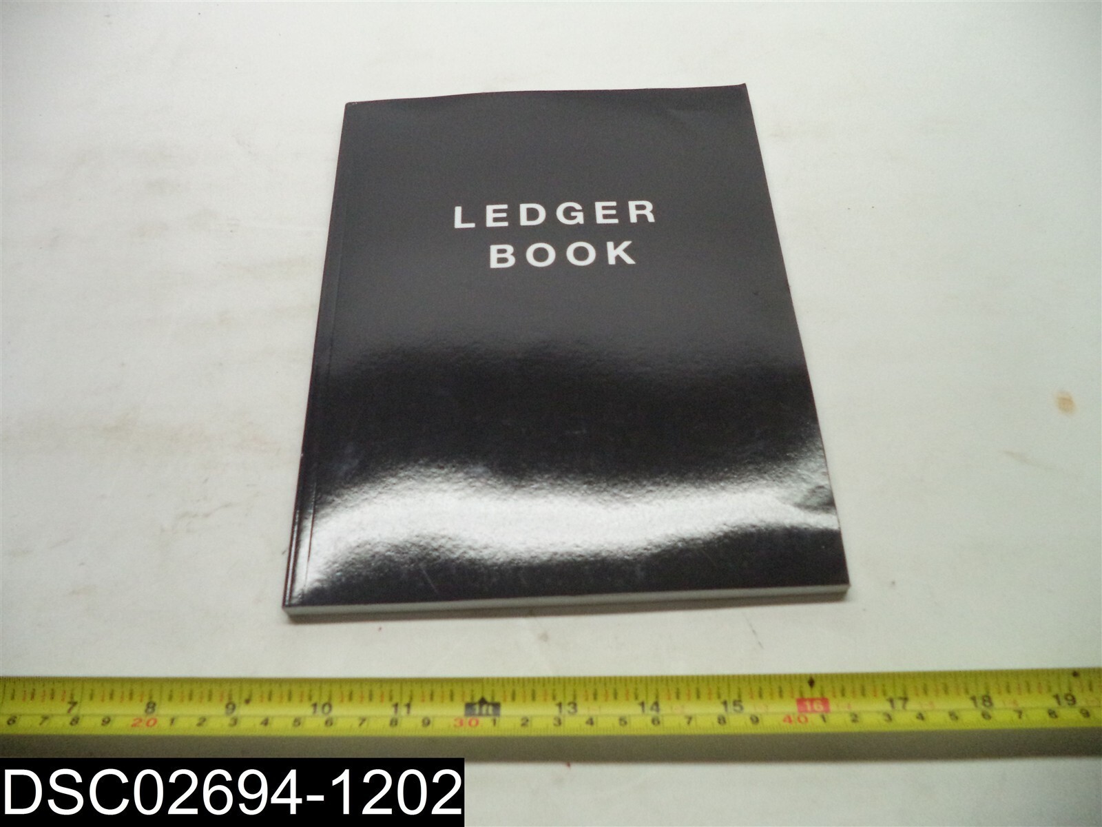 QTY=4: 9781075646744 Ledger Book Paperback: Record Income And Expenses