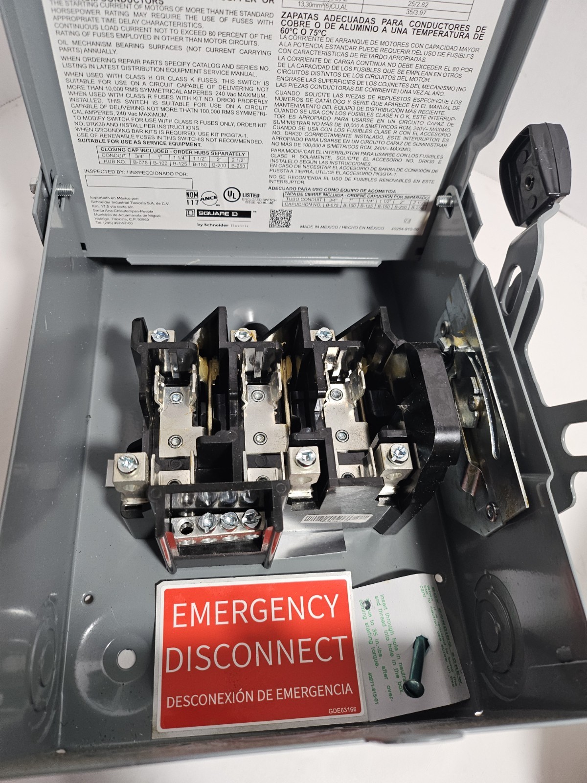 SQUARE D SAFETY Disconnect – SWITCH D221NRB SERIES E3 3R ENCLOSURE 30 AMP 60 HZ