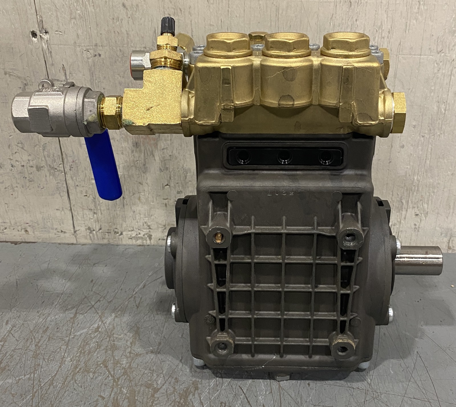 General Pump Evolution Series 4000PSI 4.76 GPM Triplex Pressure Pump ES2012VTN