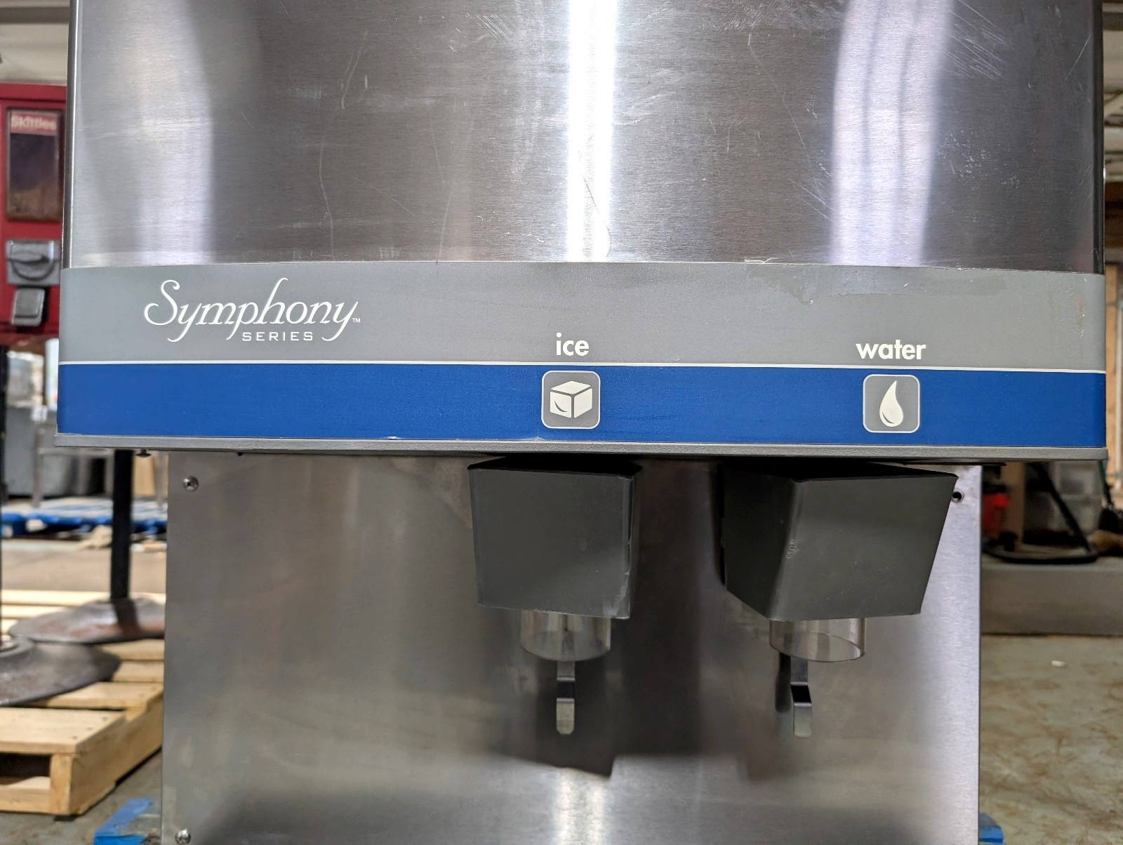 Follett Symphony Plus 110CM Countertop Ice and Water Dispenser