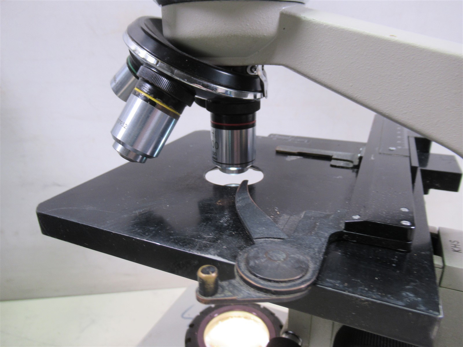 Bausch & Lomb KHS Binocular Microscope with 4 Objective Lenses 2 Eyepieces