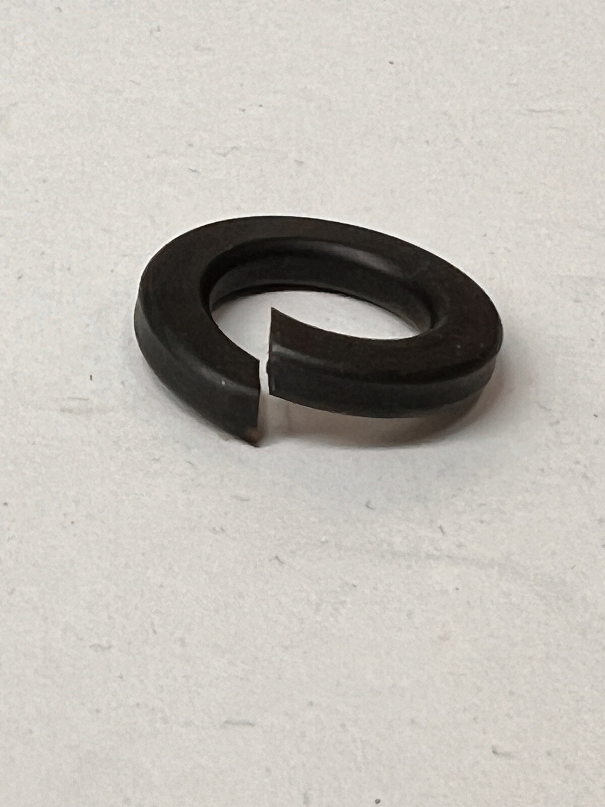 (25) 7/8 Split Lock Washers Plain Black Med .875 22mm 7/8 locks 7/8″ Screw Size