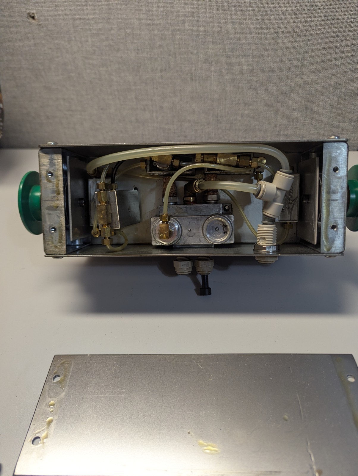 MEAD CSV-102 Two hand Pneumatic Actuator Works Good