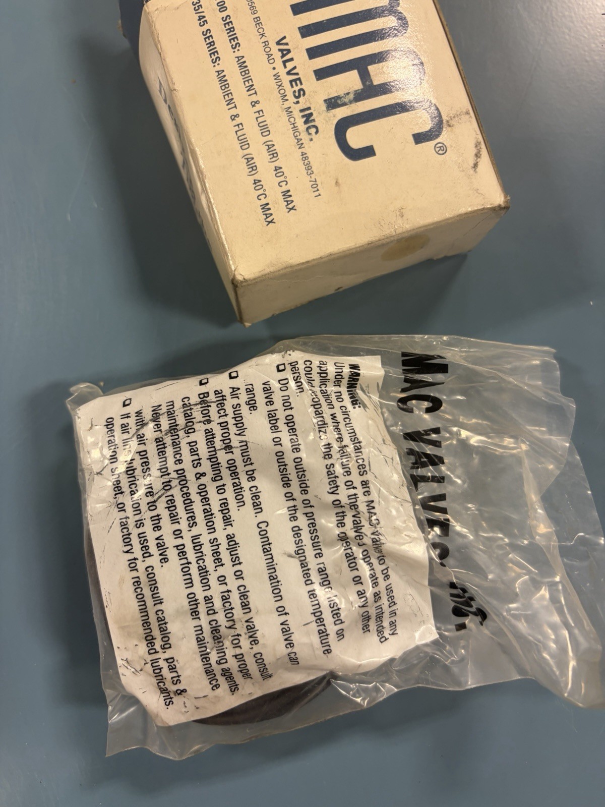 NEW Mac 111B-111CA Solenoid Valve
