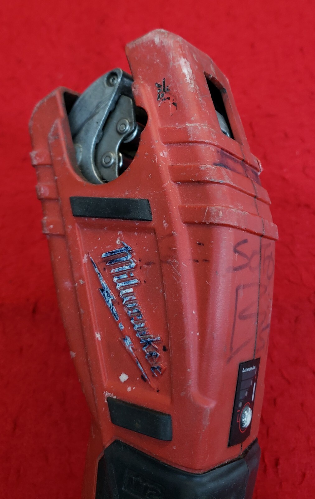 Milwaukee M12 Cordless Copper Pipe Cutter 2471-20 – Bare Tool Only – Heavy Wear