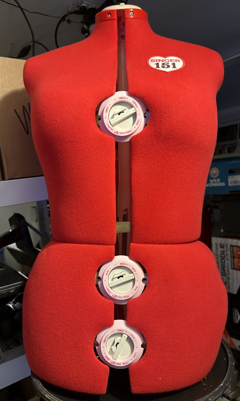 Singer 151 Red Adjustable Mannequin Dress Form for Sewing