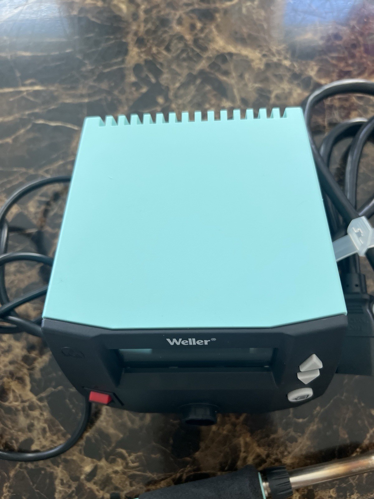 Weller We1010na 70 Watt Digital Soldering Station – 110/120 Volt