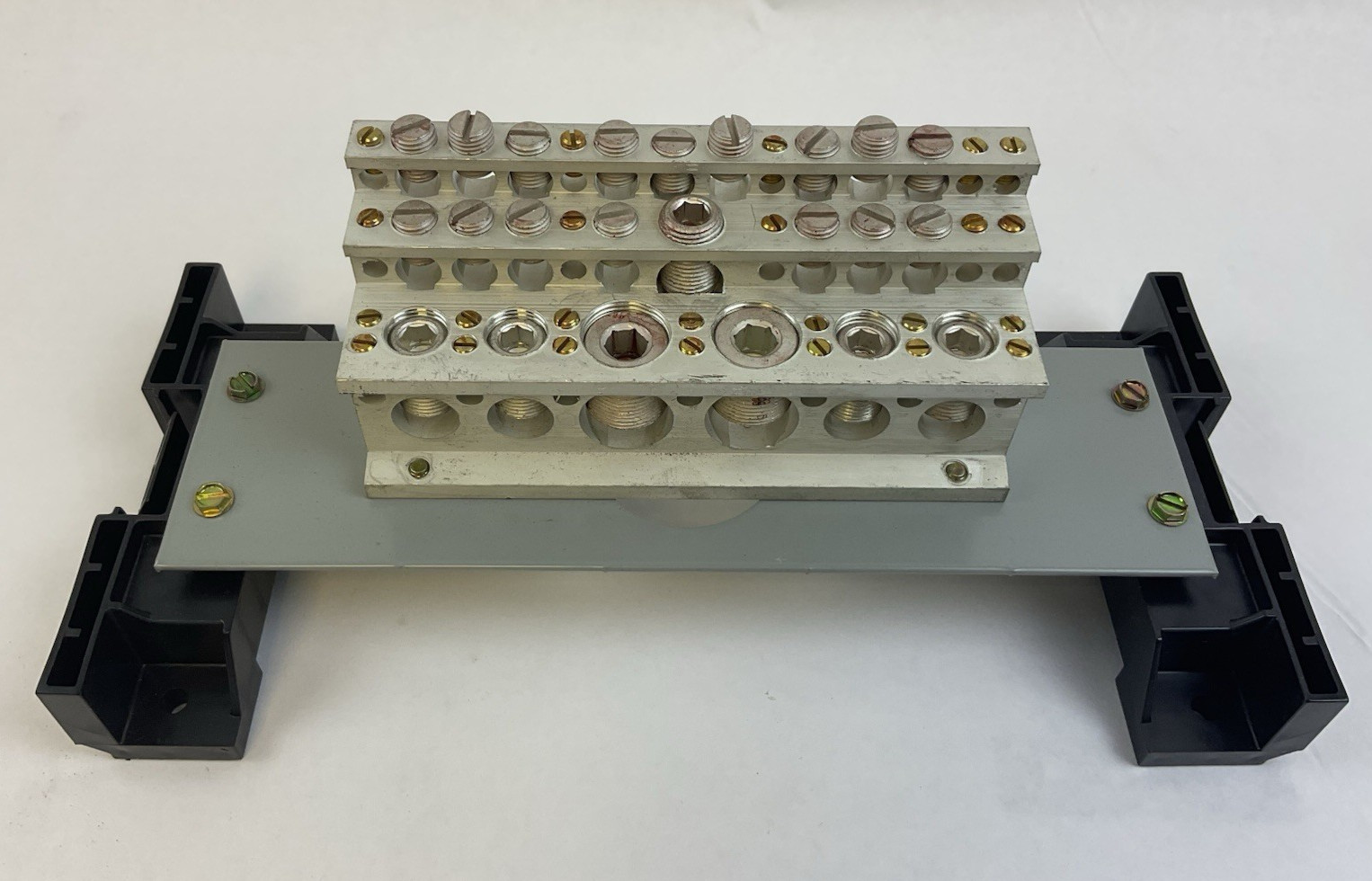GENERAL ELECTRIC ANKN400 SPECTRA PANELBOARD NEUTRAL KIT 400A 347V MOD 1