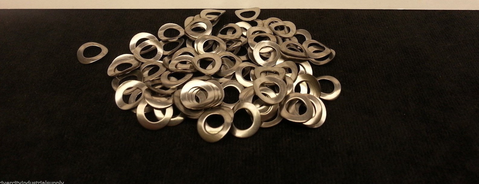 (10) 5/16″ STAINLESS STEEL WAVE WASHER DIN 137A