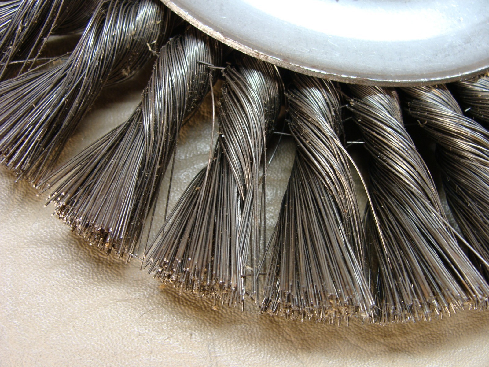 NEW lot of 2 OSBORN made in USA 8″ crimped wire brush wheel 1/2″ bore 0.013 wire