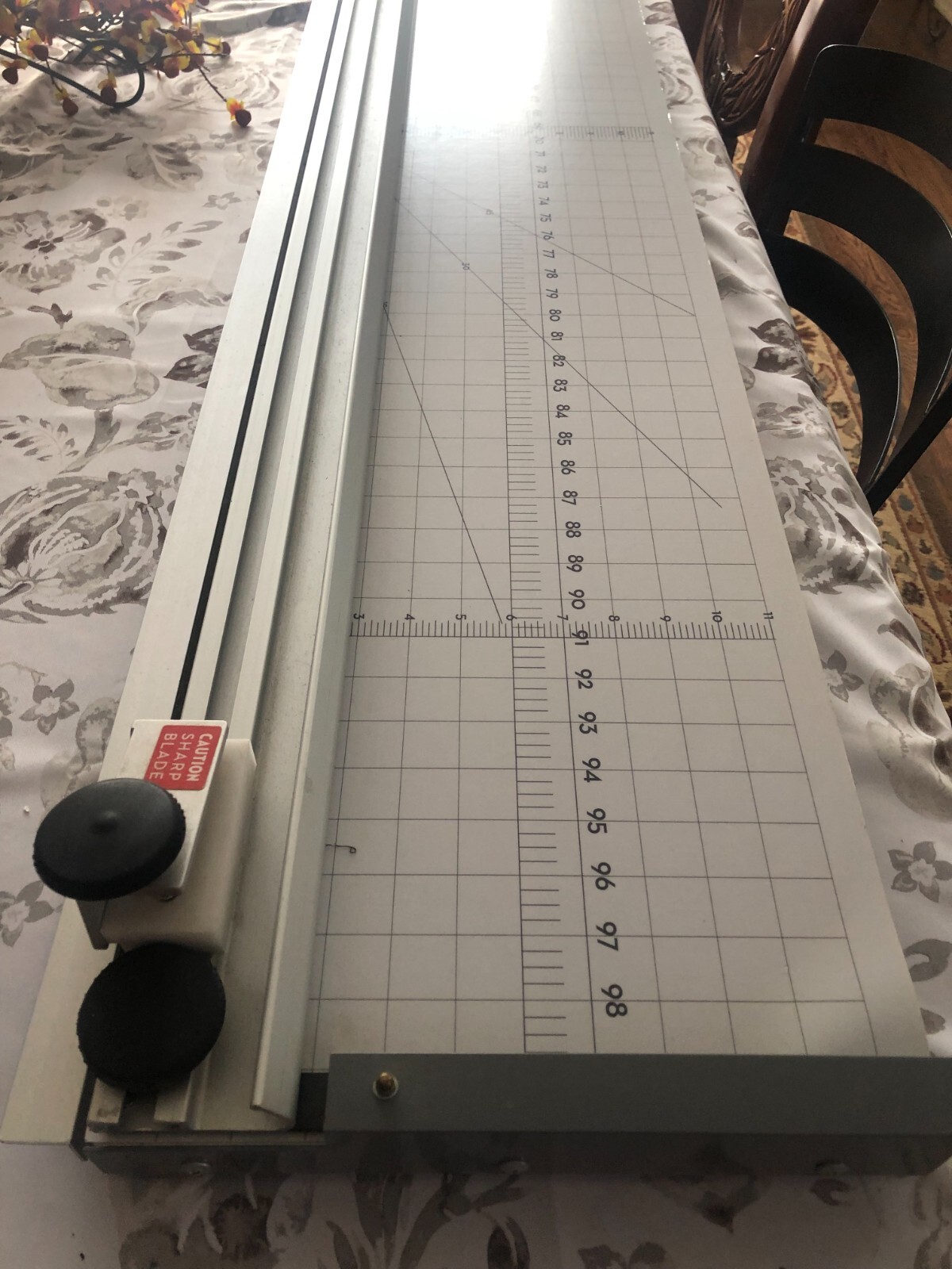 e-z Cuts 100″ professional Advanced Rotary Cutter Table Edge -Sign Business