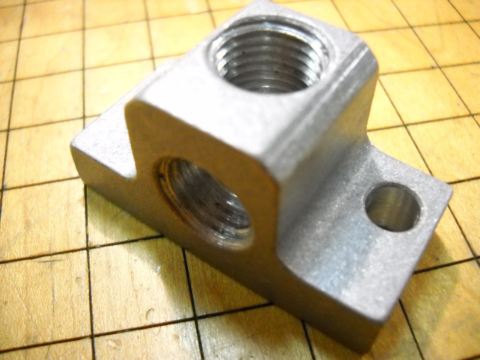 NEW 1/4″ NPT Drop-Ear 90 Degree Elbow Two port Manifold 2200PDE-2 6061 Aluminum