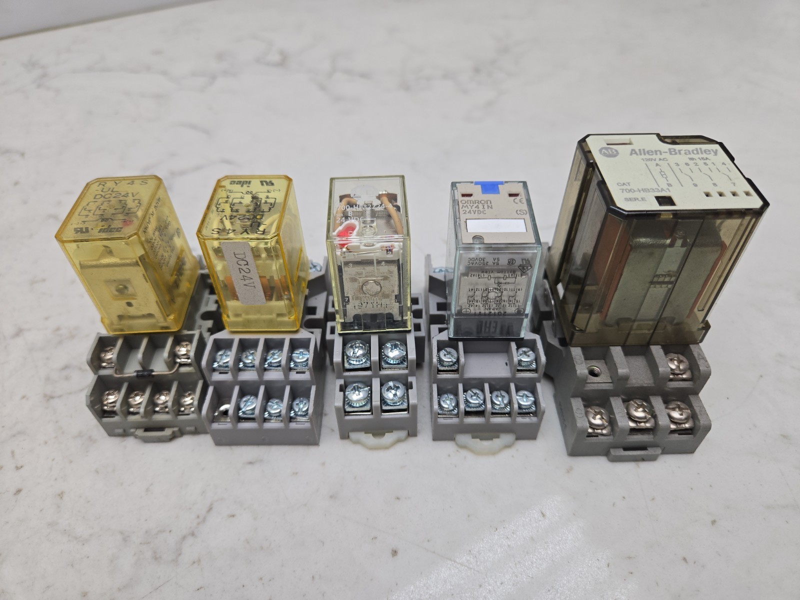 Mixed Lot of Power Relays and Relay Sockets Misc Industrial Electronics See Pics