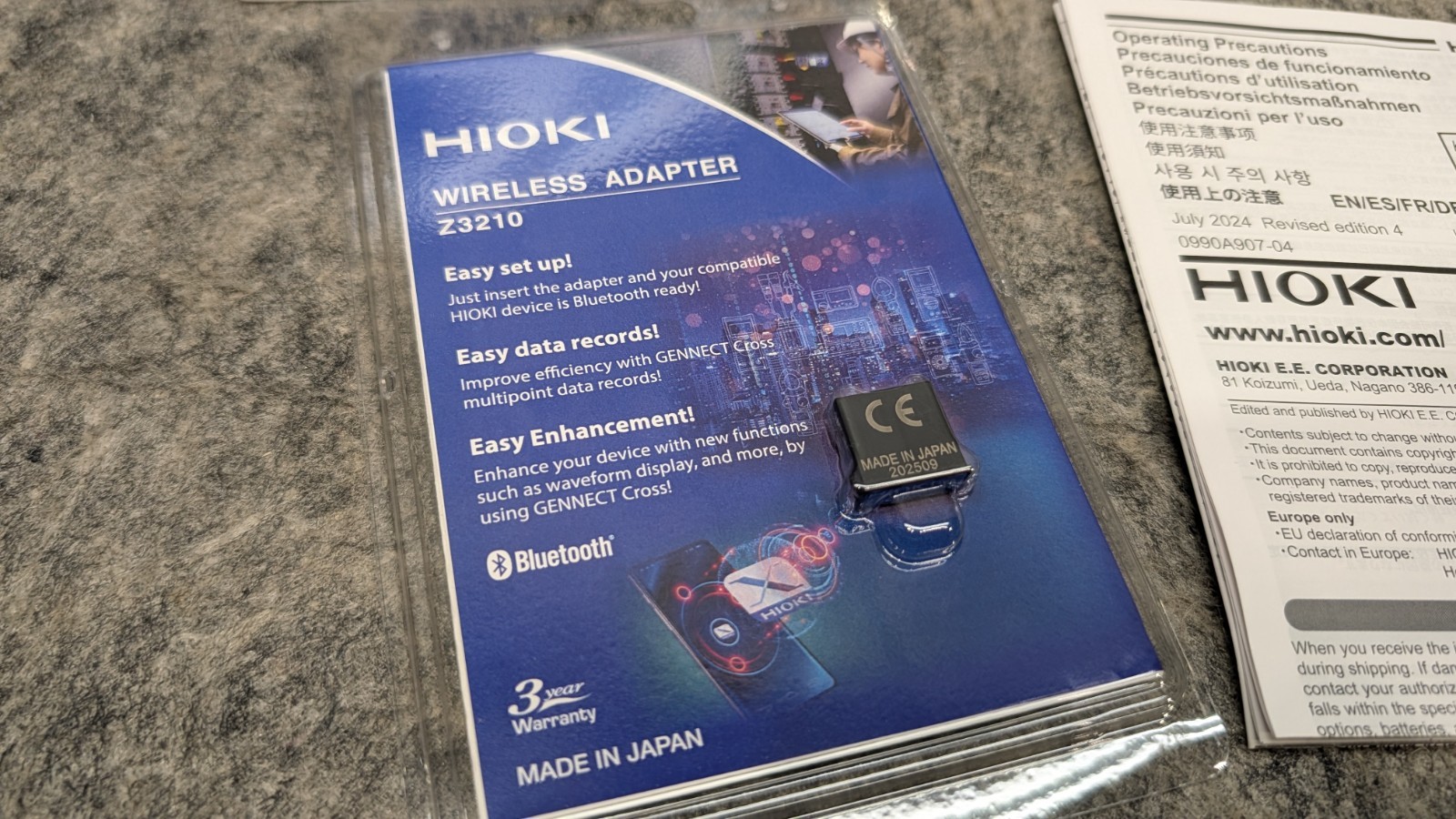 HIOKI CM4375-90 AC/DC Clamp Meter 1000A True RMS w/Wireless Z3210 Adapter Kit