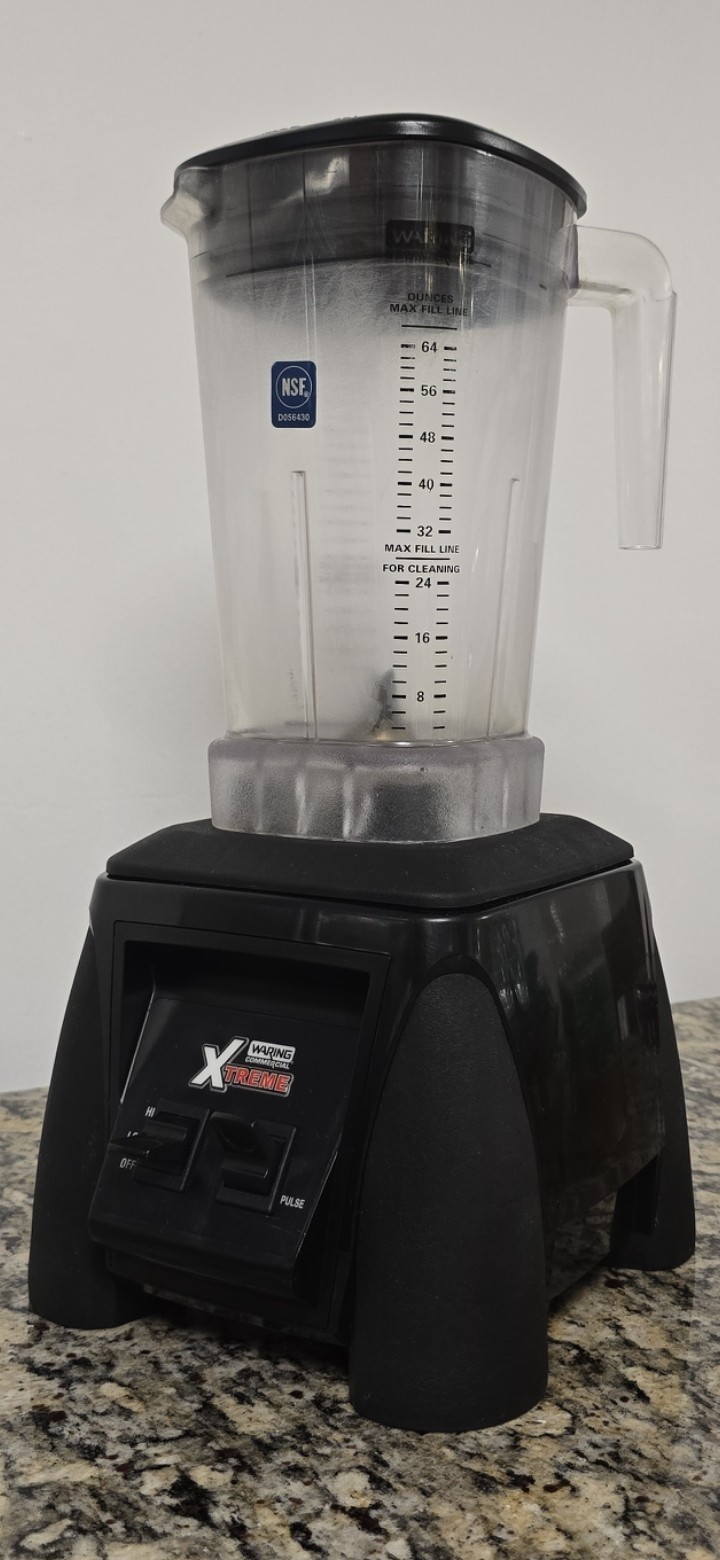 Waring MX1000XTX Commercial Blender 3.5 HP 64 oz Manufactured December 07-2024.
