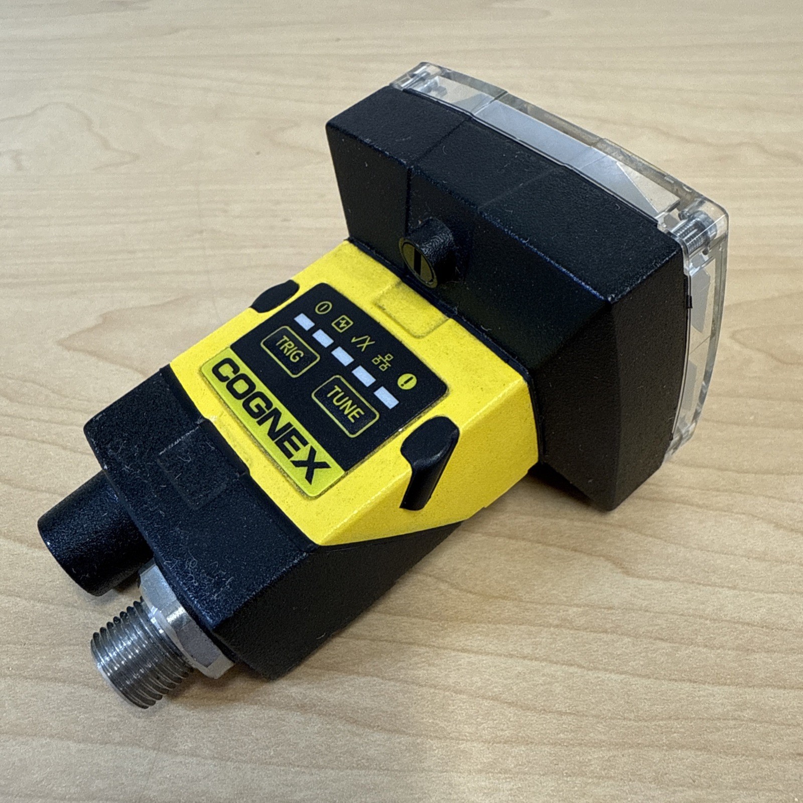 Cognex IS2000M-120-40-125 In-Sight 2000 Vision Sensor 825-10247-1R 821-10026-1R