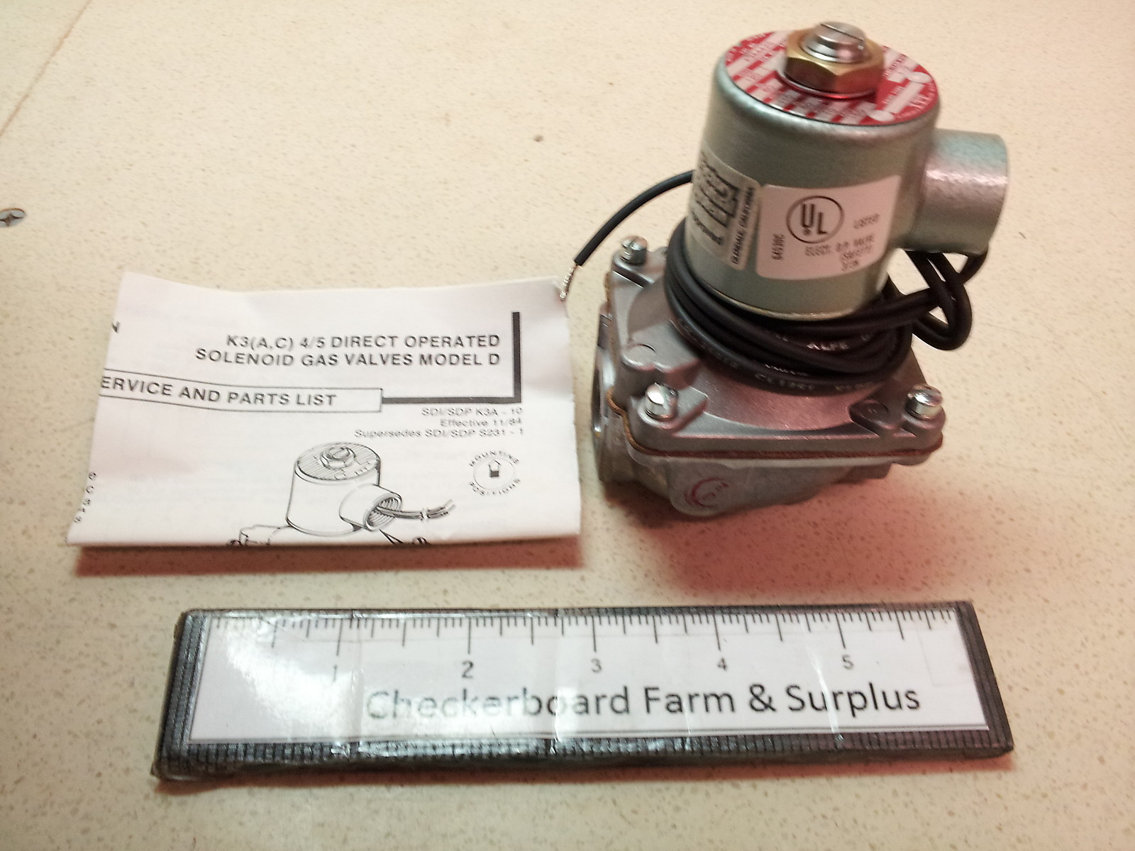 NOS ITT Direct Operated Solenoid Gas Valve Model D K3A442S 4810013321576 J5260