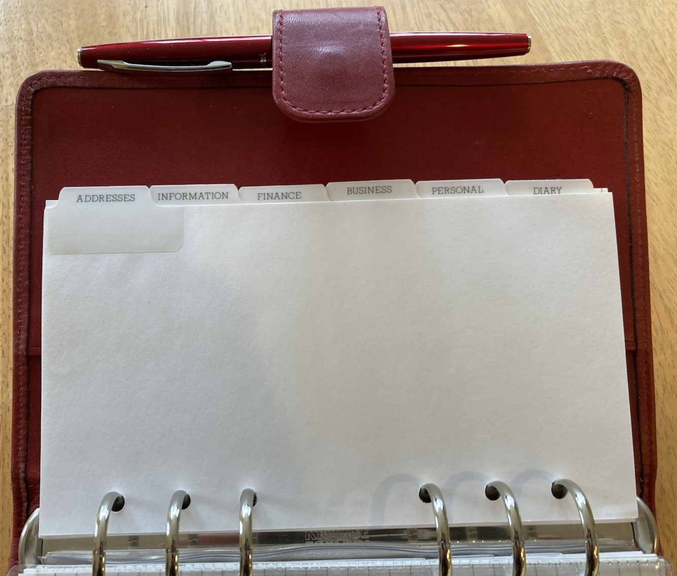 Vintage Filofax Leather Organizer Red USA 1996 from Luttmann’s Luggage 6-ring
