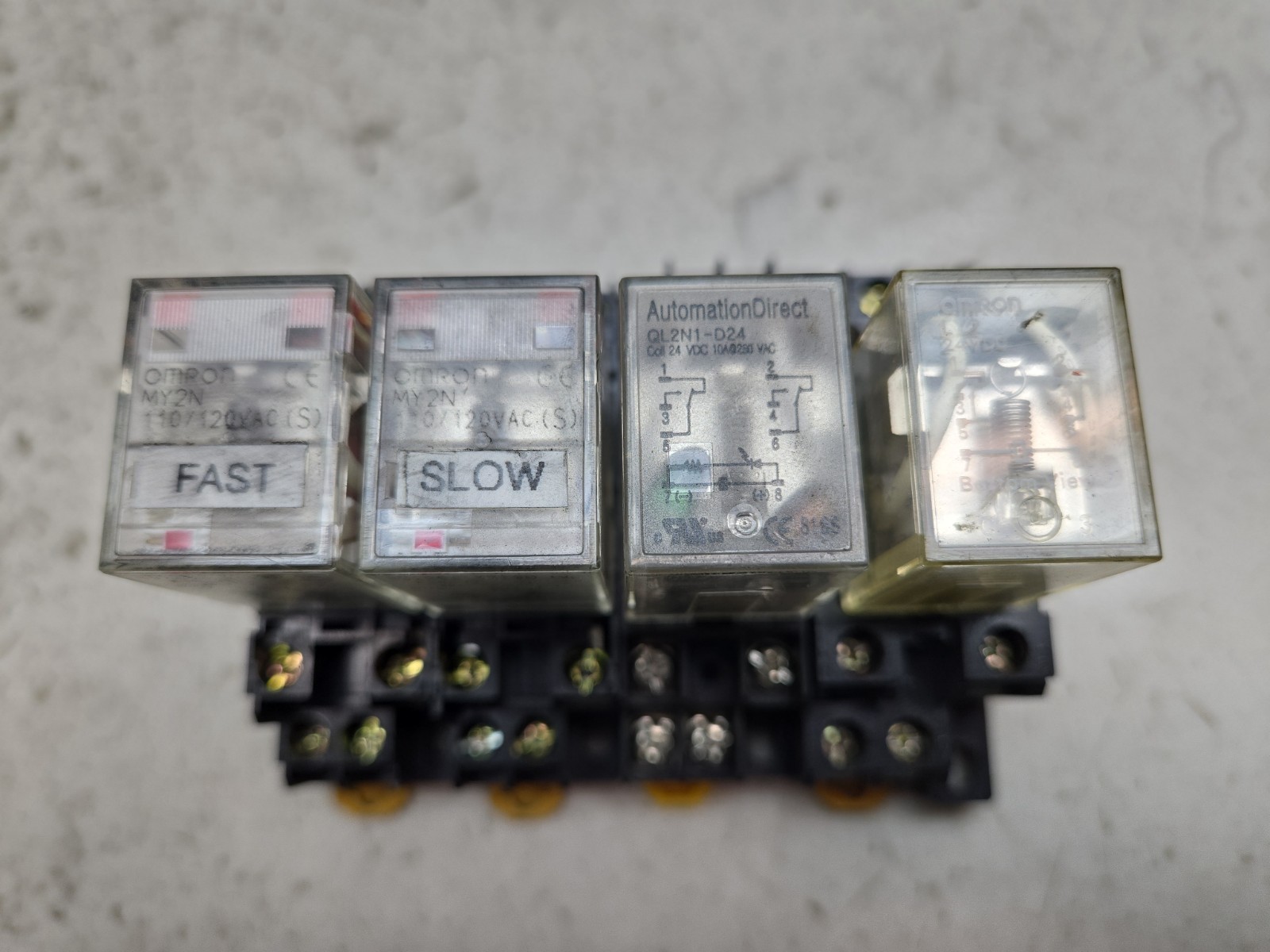 Mixed Lot of Power Relays and Relay Sockets Misc Industrial Electronics See Pics