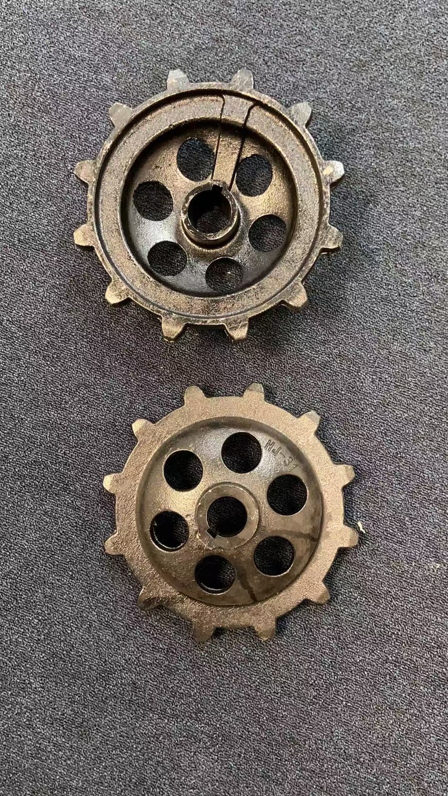 180x72x37 Rubber Track 12 Teeth Drive Axle Sprocket Wheel for Mini Excavator