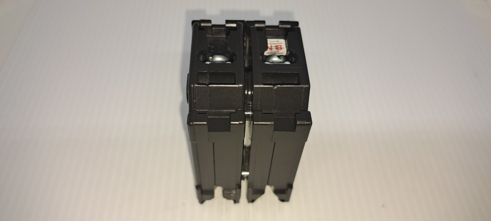 SQUARE D HOM230 30 AMP 2 POLE 120/240V CIRCUIT BREAKER TYPE HOM FLAW
