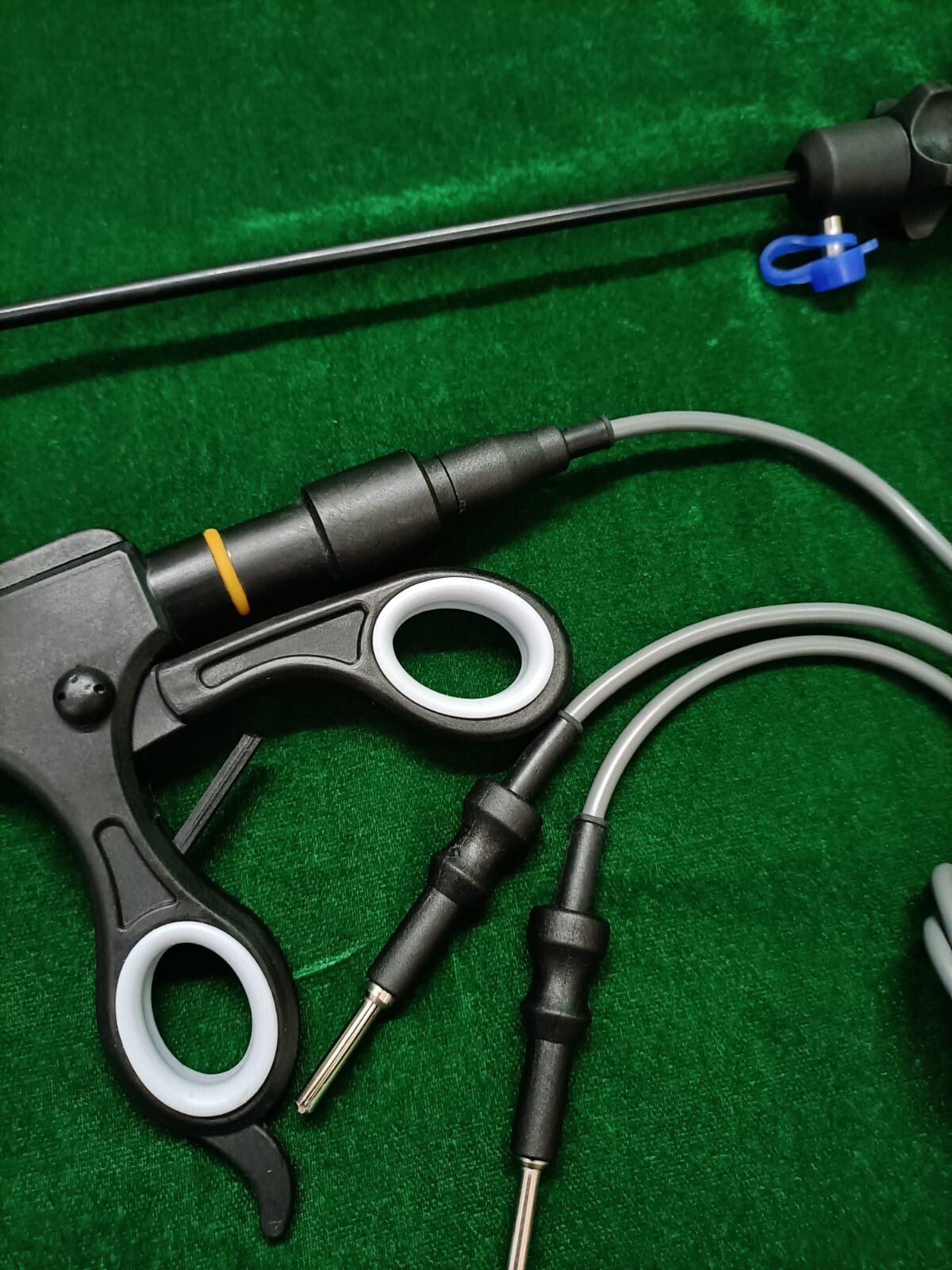 2pc Laparoscopic Bipolar Fenestrated 5mmx330mm with Cable Reusable Instruments