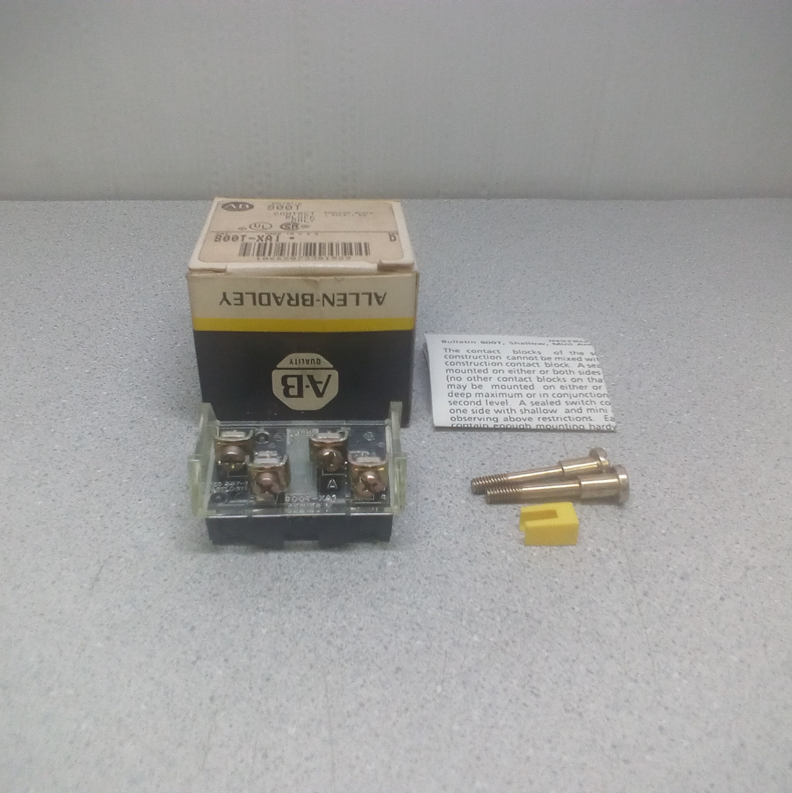Allen Bradley 800T-XA1 Contact Block Only