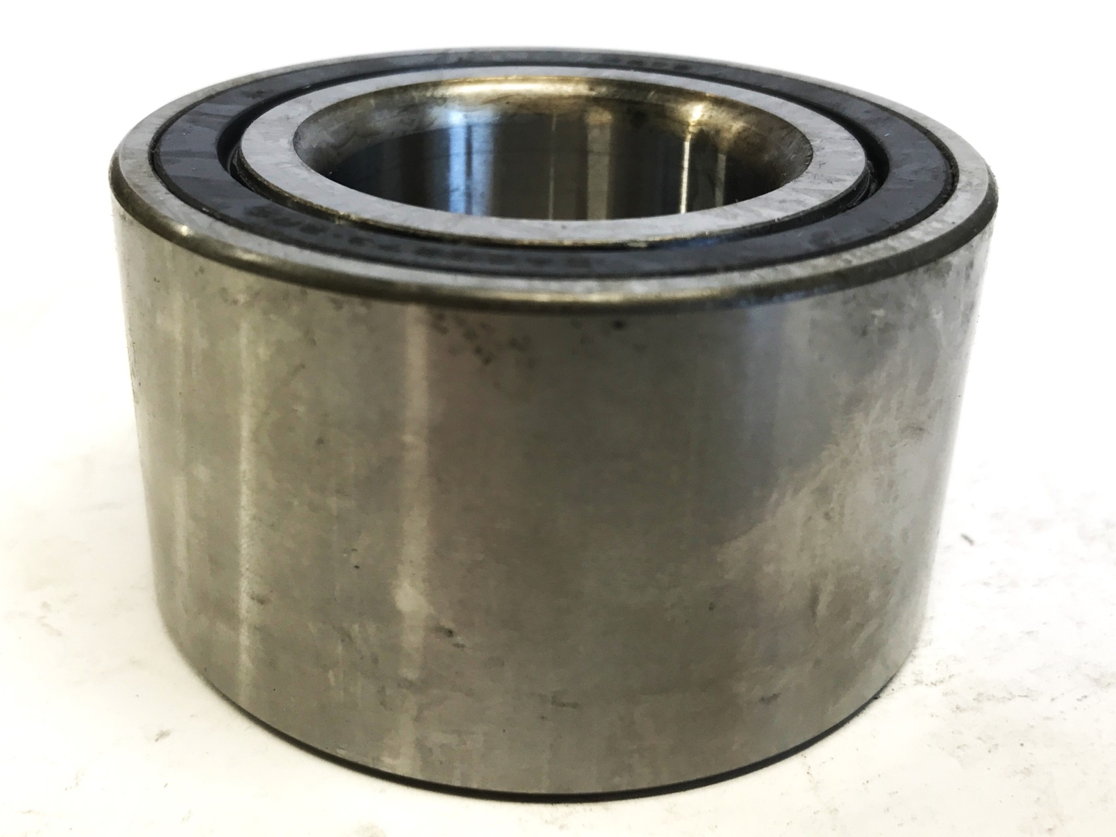 National 2-7/8 inch x 1-5/8 inch Front Wheel Bearing 510015 NOS