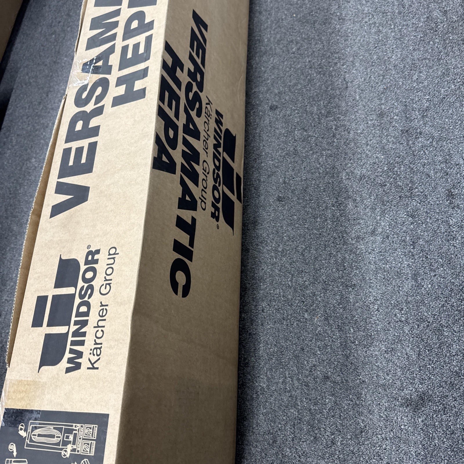 KARCHER WINDSOR Versamatic® HEPA 14 1.012-606.0 Upright Commercial Vacuum
