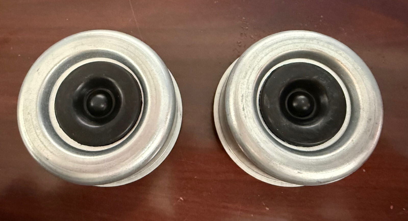 7K-CAP TRAILER AXLE AND HUB COVER (2.72″) SOLD IN LOTS OF 2
