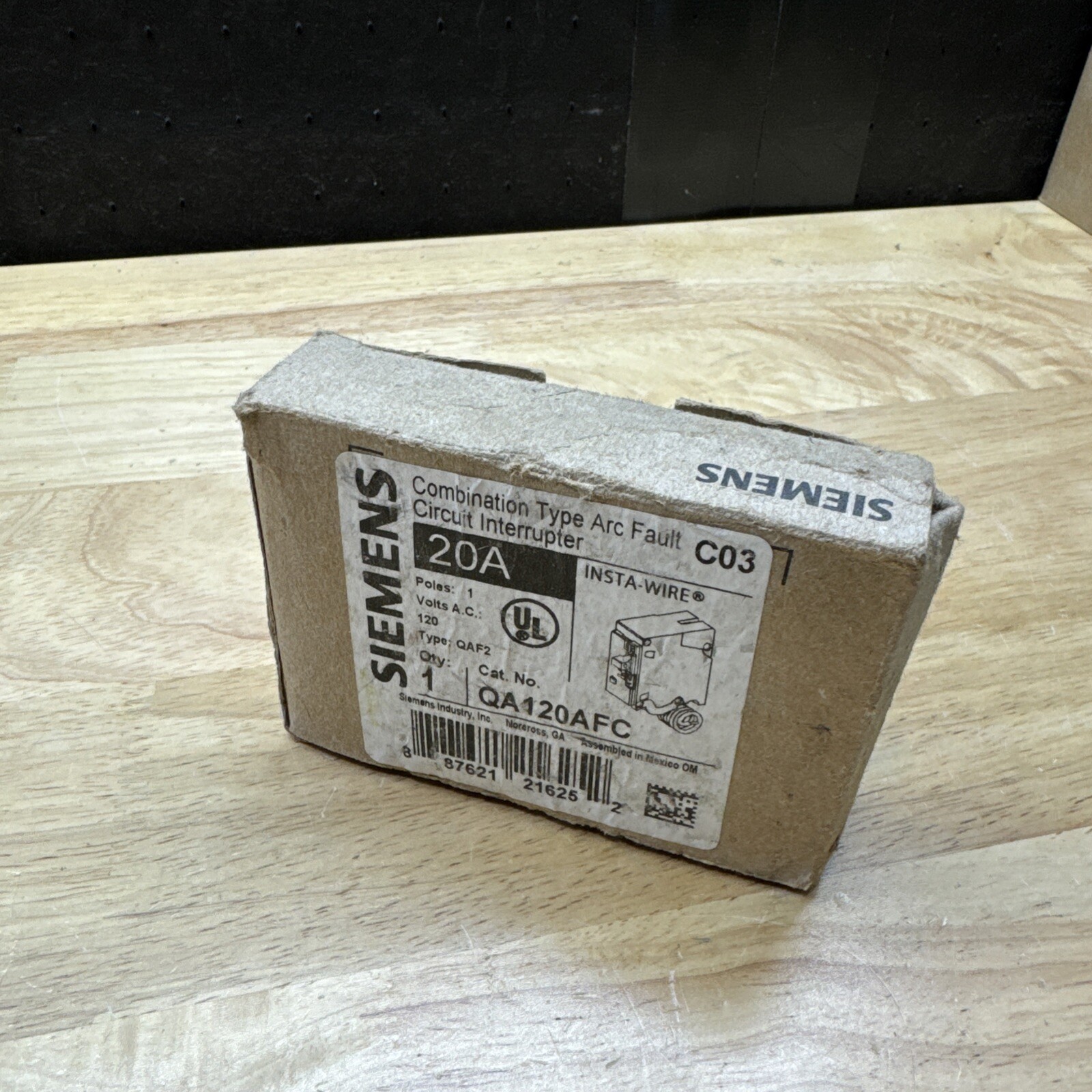 Siemens QA120AFC 1 Pole 20 AMP Arc Fault Combination Breaker AFCI New In Box
