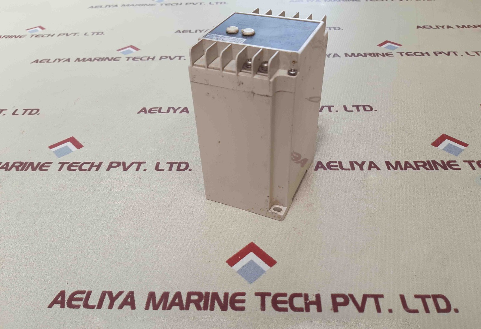 Dae Joo DT-1V-A1A AC Voltage Transducer AC 110V/220V 50/60Hz DC 4-20mA