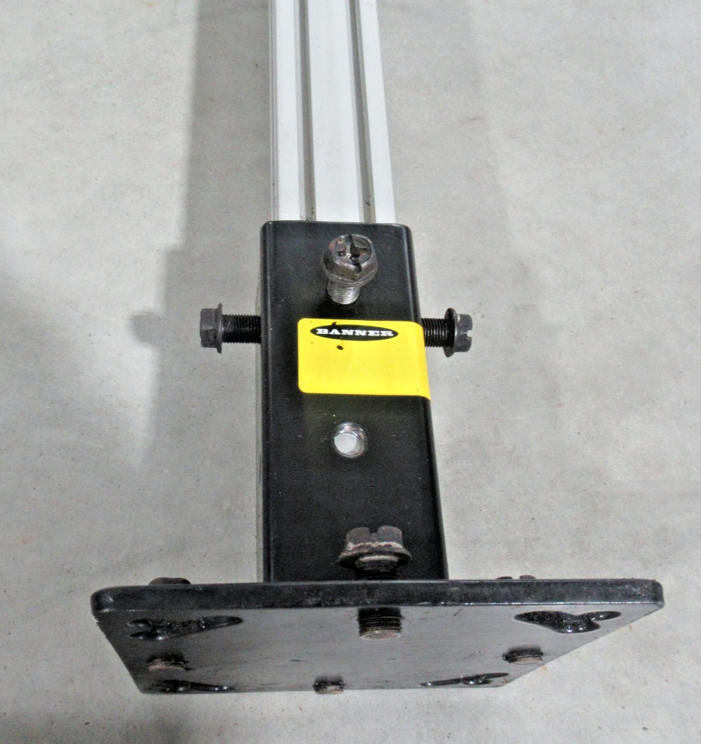 Banner MSA-S42-1 Mini Screen Stand 42″ Height *GREAT CONDITION*